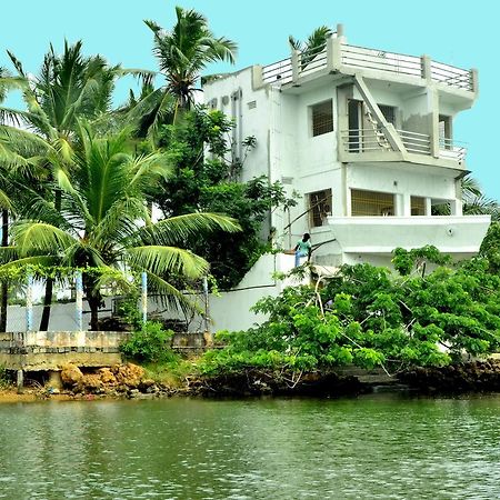 Victoria'S River View Resort Pondicherry Exterior foto