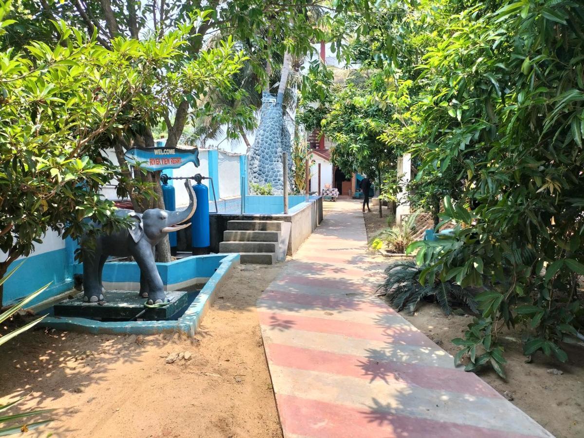 Victoria'S River View Resort Pondicherry Exterior foto