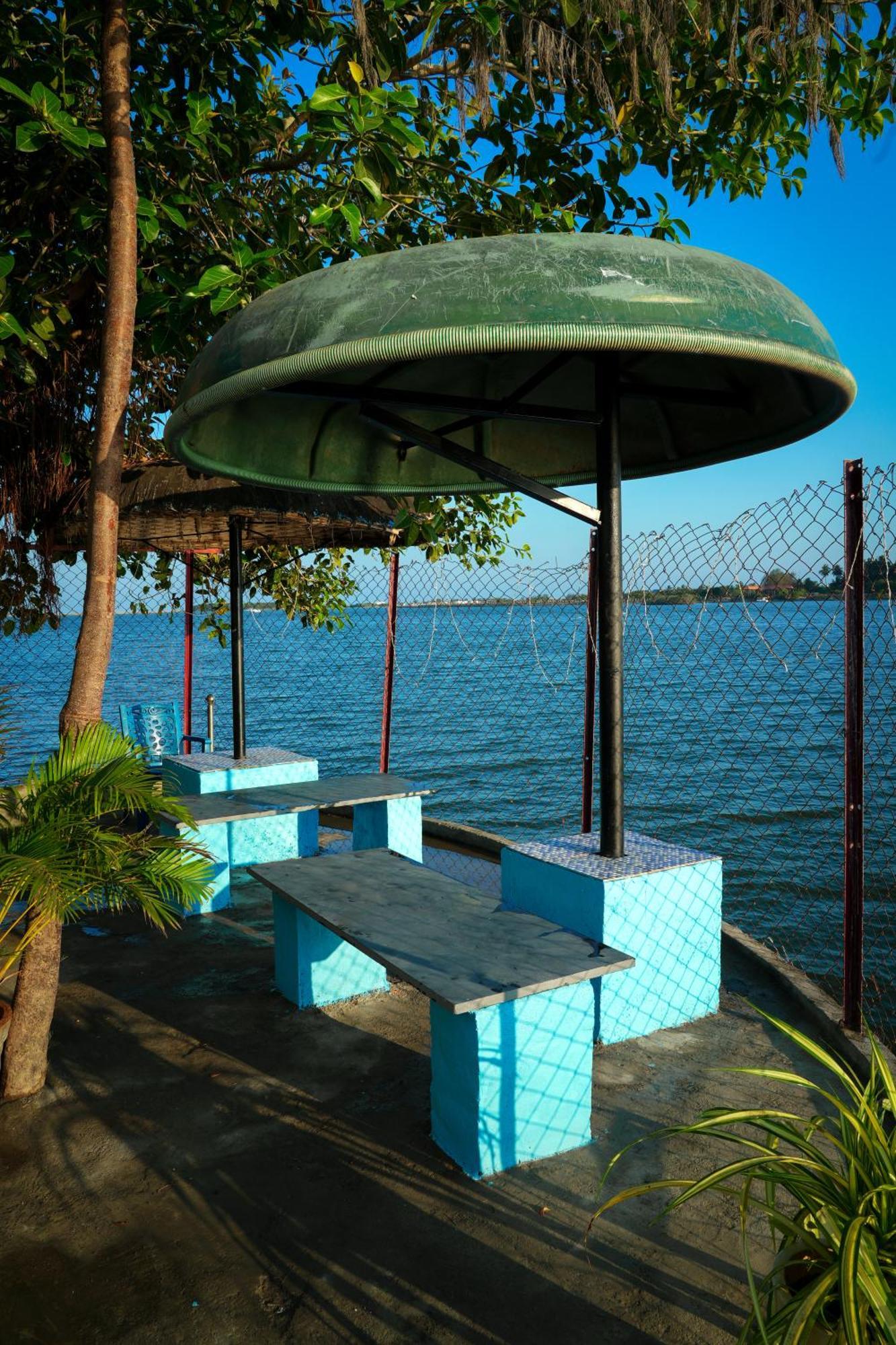 Victoria'S River View Resort Pondicherry Exterior foto