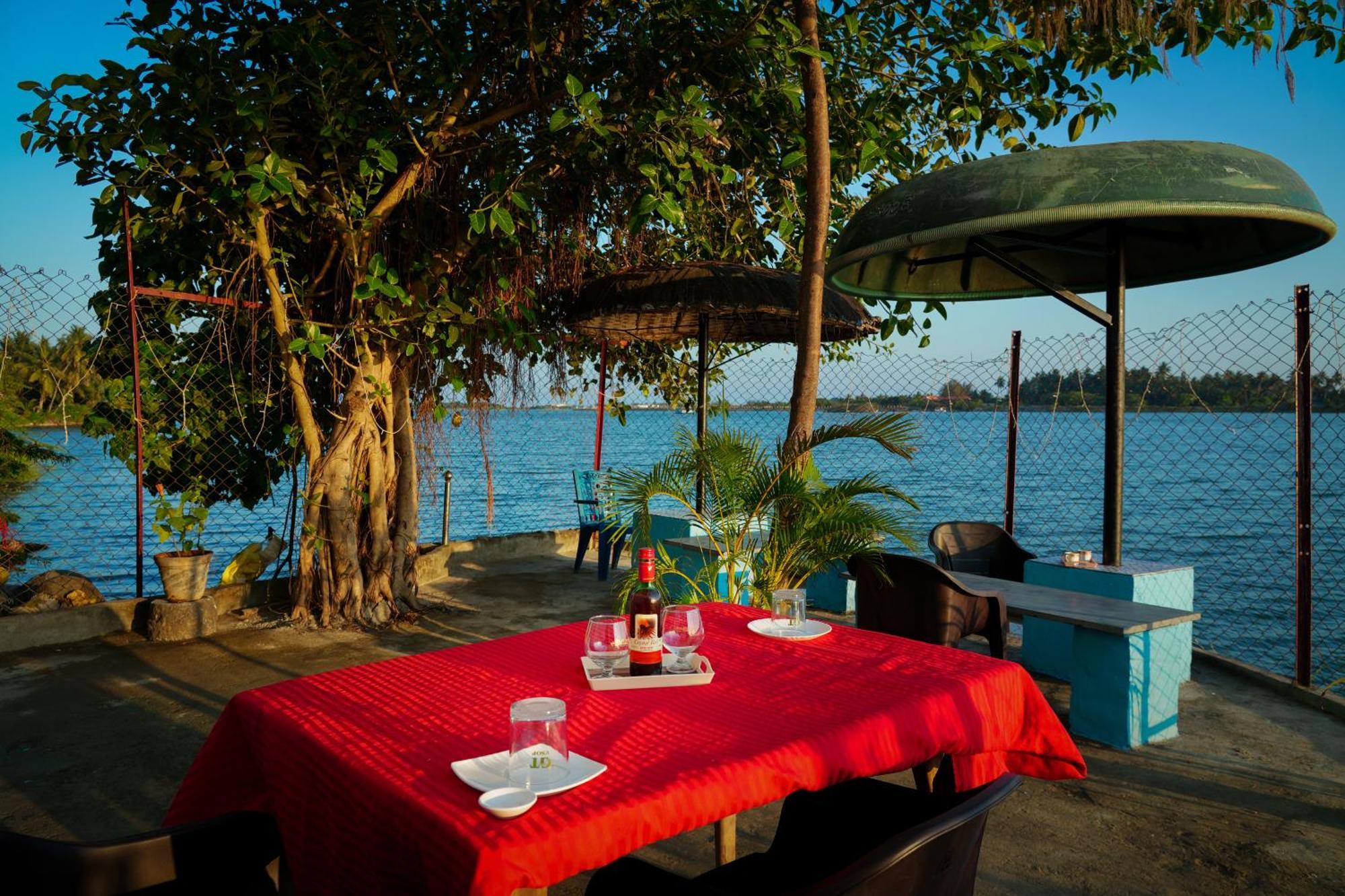 Victoria'S River View Resort Pondicherry Exterior foto